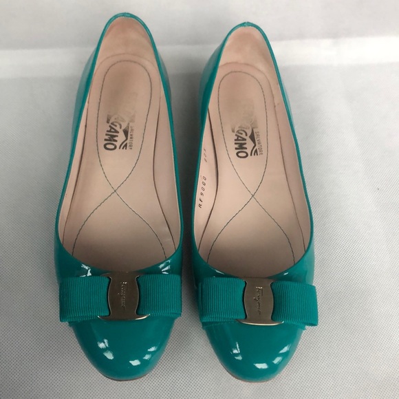 Salvatore Ferragamo Varina Veronese patent flats 7 - Picture 3 of 8